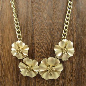 21" Gold Tone Floral Necklace Vintage Costume